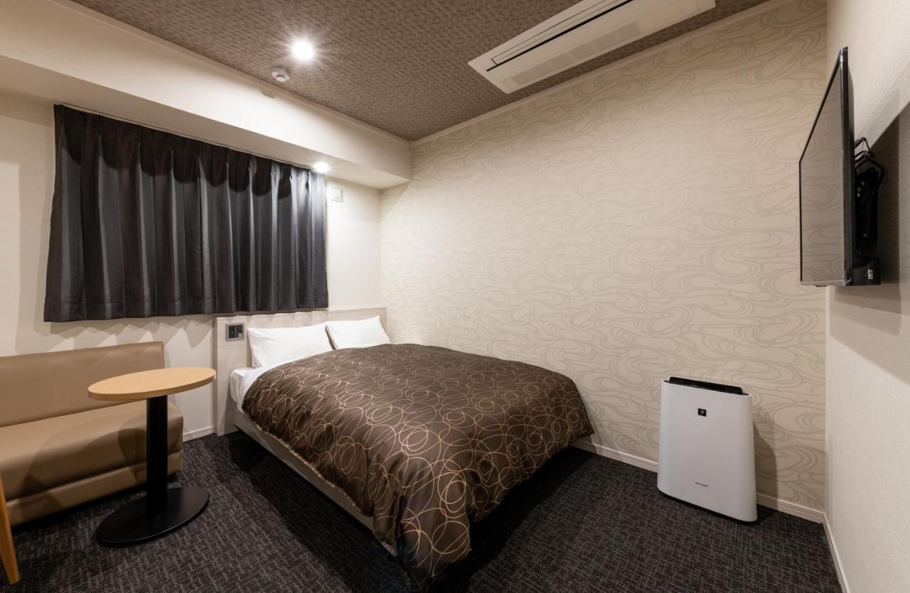 Legit Hotel *
